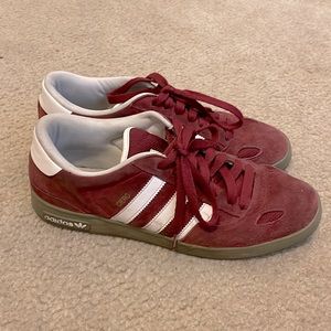 Adidas skate shoes sneakers